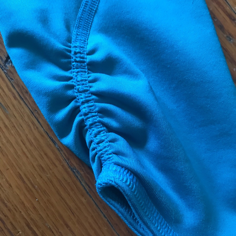 Under Armour sweater - Picture 4 of 5